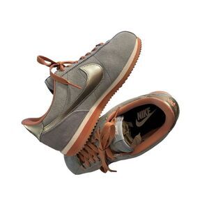 Nike Women's Blue/Pink Cortez Custom Running Athletic Shoes Size 8.5 NWOT